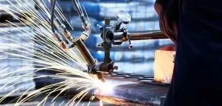 機(jī)械制造的關(guān)鍵要素 從設(shè)計(jì)到生產(chǎn)的全方位解析